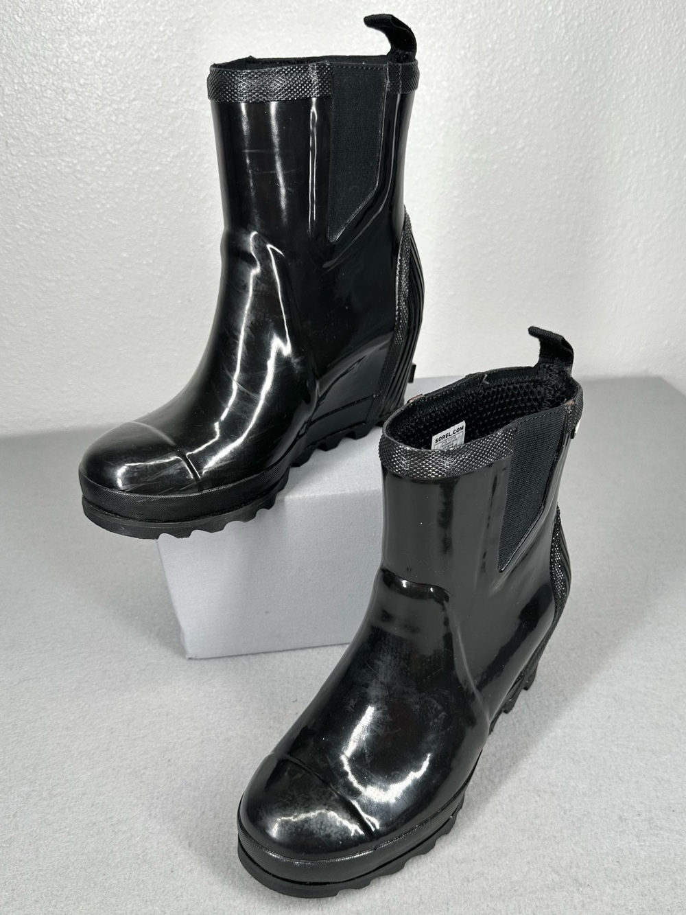 Sorel Women's Joan Rain Wedge Chelsea Gloss Boot
